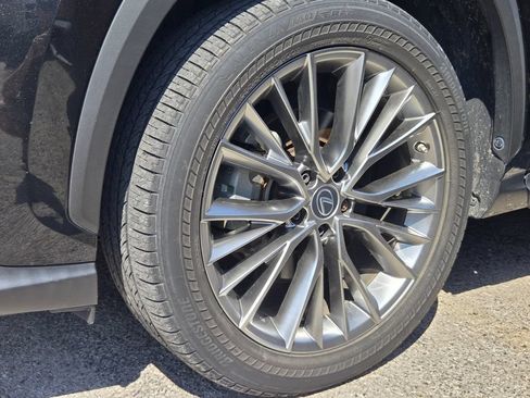 Used 2022 Lexus NX 350h AWD image 8