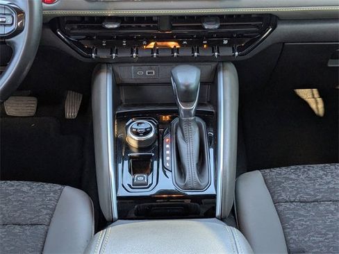 Certified 2024 Chevrolet Colorado ZR2 w/ Technology Package image 19