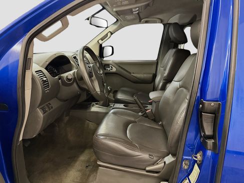 Used 2012 Nissan Frontier SV w/ SV Premium Utility Pkg AWD/4WD image 13