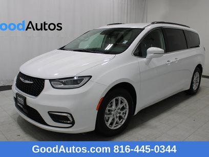 Used 2022 Chrysler Pacifica Touring-L