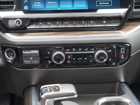 Used 2022 Chevrolet Silverado 1500 LT Trail Boss w/ LT Trail Boss Premium Package image 28