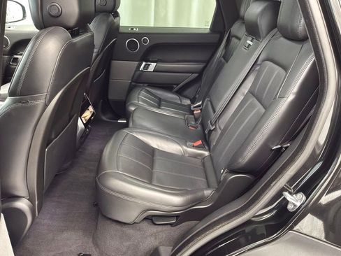 Used 2018 Land Rover Range Rover Sport HSE AWD/4WD image 24