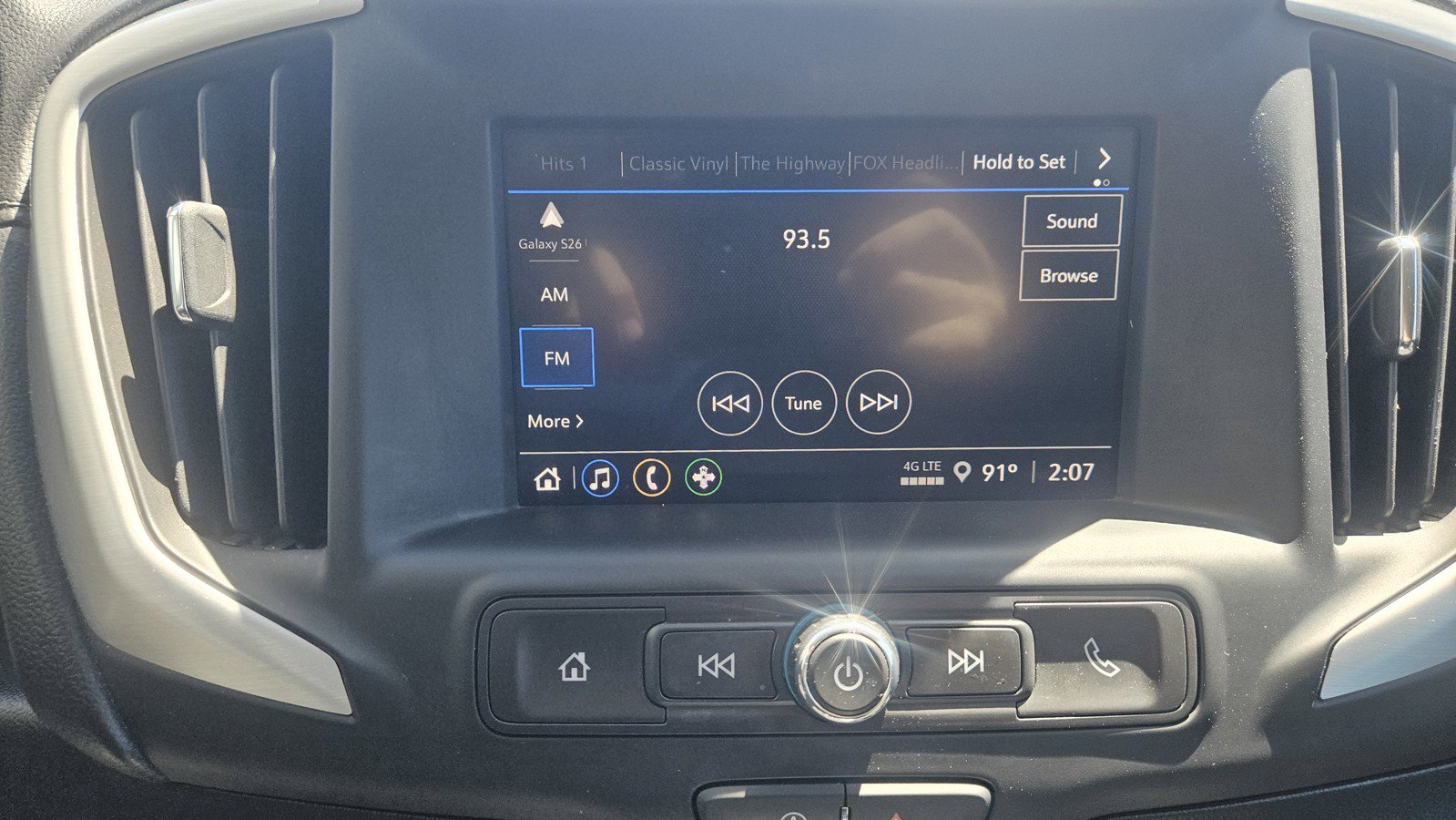 Used 2024 GMC Terrain SLE FWD image 11