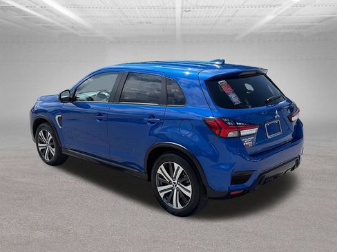 Used 2025 Mitsubishi Outlander Sport SE AWD/4WD image 3