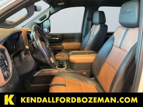 Used 2022 Chevrolet Silverado 3500 High Country w/ Technology Package AWD/4WD image 9