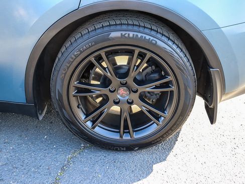 Used 2020 Tesla Model Y Long Range image 12