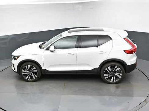 Used 2023 Volvo XC40 B5 Ultimate w/ Protection Package Premier AWD/4WD image 20