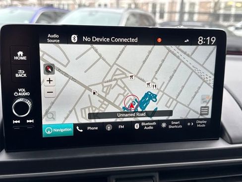 Certified 2025 Honda Pilot Touring image 9