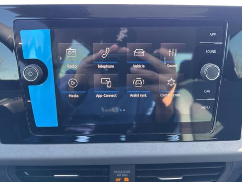 New 2026 Volkswagen Jetta SE FWD image 28