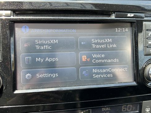 Used 2016 Nissan Rogue SL w/ SL Premium Package FWD image 10