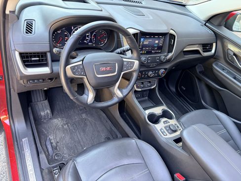 Used 2023 GMC Terrain Denali w/ Denali Premium Package AWD/4WD image 11