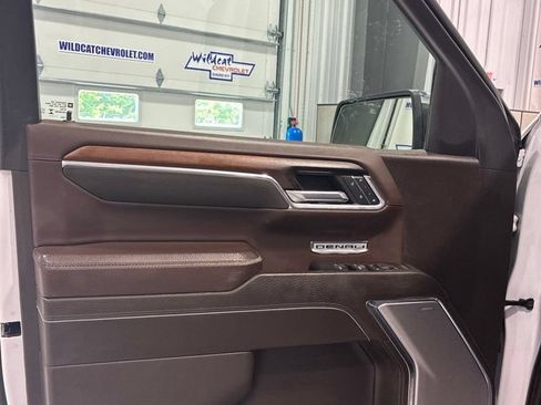 Used 2024 GMC Sierra 1500 Denali w/ Denali Reserve Package AWD/4WD image 19