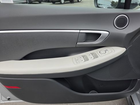 New 2025 Hyundai Sonata SE image 18