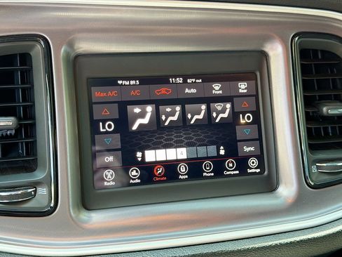 Used 2019 Dodge Challenger SXT image 32