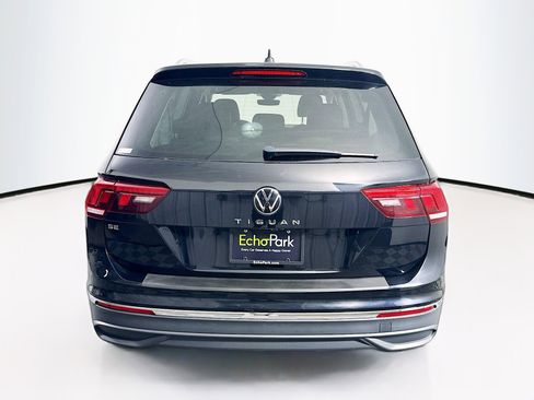Used 2024 Volkswagen Tiguan SE image 7