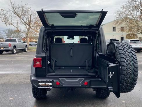 New 2026 Jeep Wrangler Sport AWD/4WD image 9
