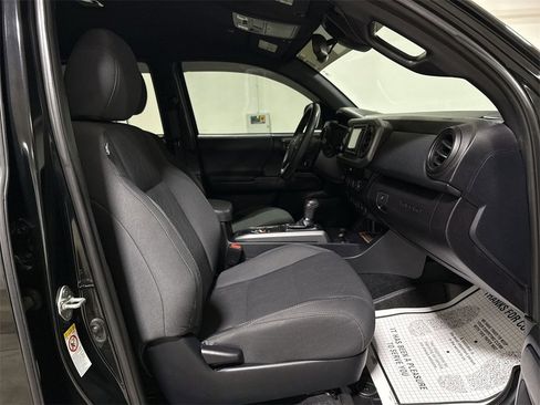 Used 2019 Toyota Tacoma SR5 image 21