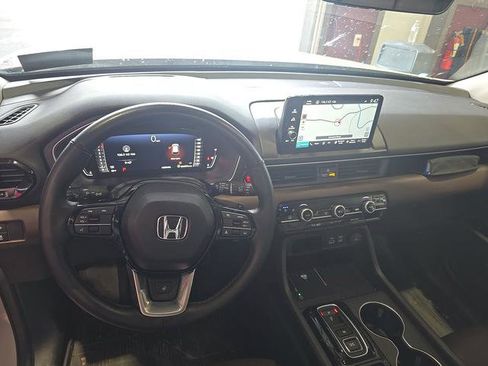 Used 2025 Honda Pilot Elite image 5