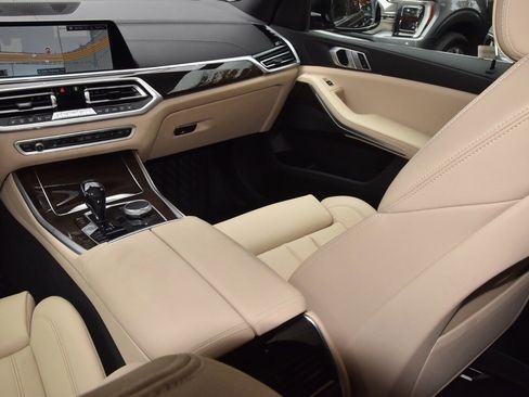 Used 2021 BMW X5 xDrive40i w/ Convenience Package image 17