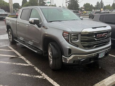 Used 2025 GMC Sierra 1500 SLT w/ SLT Premium Plus Package AWD/4WD image 2