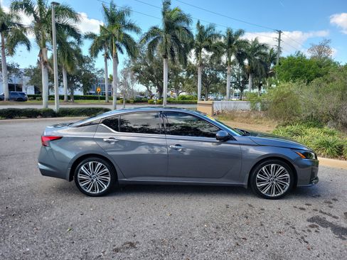 Used 2024 Nissan Altima 2.5 SL image 3