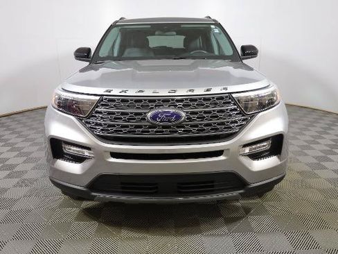 Certified 2023 Ford Explorer XLT w/ Equipment Group 202A AWD/4WD image 4