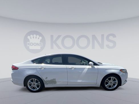 Certified 2018 Ford Fusion SE FWD image 12