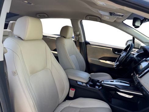 Used 2018 Honda Clarity Touring image 15