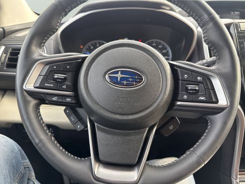 Used 2019 Subaru Ascent Touring AWD/4WD image 13
