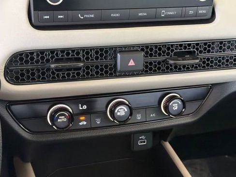 Certified 2024 Honda HR-V LX image 25