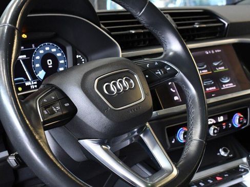 Used 2022 Audi Q3 2.0T Premium Plus w/ Premium Plus Package AWD/4WD image 26