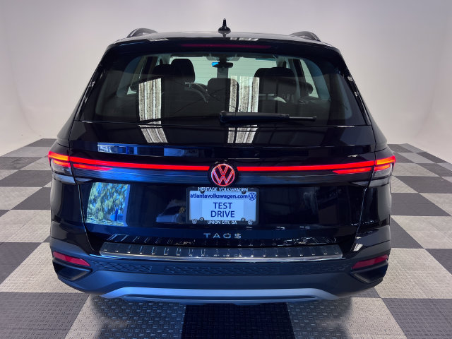 Certified 2025 Volkswagen Taos S FWD image 4
