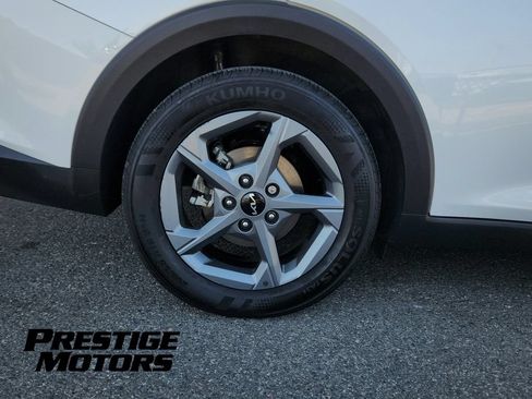 Used 2025 Kia K4 FWD image 9