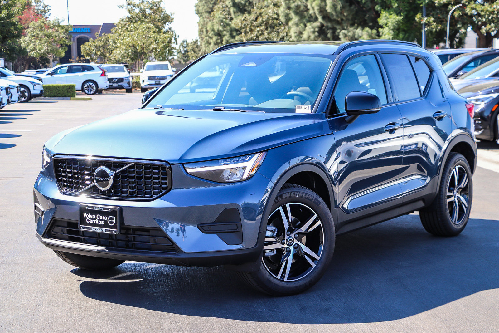 New 2026 Volvo XC40 B5 Core w/ Protection Package Premier AWD/4WD image 1
