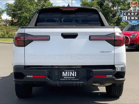 Used 2023 Hyundai Santa Cruz SEL Premium image 4