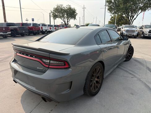 Used 2018 Dodge Charger SRT Hellcat w/ Harman/Kardon Audio Group RWD image 4