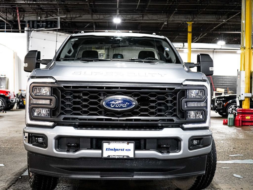 Used 2023 Ford F250 XL w/ STX Appearance Package AWD/4WD image 2
