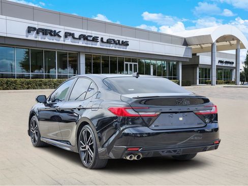 Used 2025 Toyota Camry XSE image 4