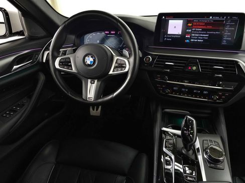 Used 2022 BMW M550i xDrive w/ Executive Package AWD/4WD image 20