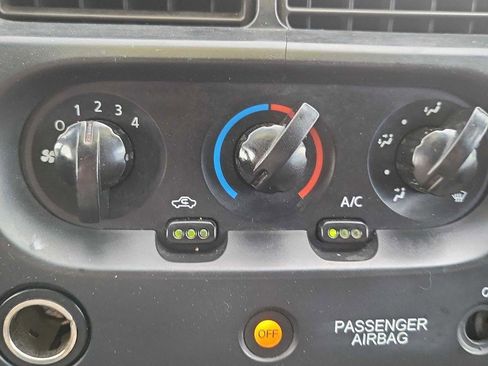 Used 2003 Nissan Frontier XE w/ Value Truck Pkg RWD image 15