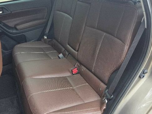 Used 2018 Subaru Forester 2.5i Touring w/ Popular Package #2 AWD/4WD image 14