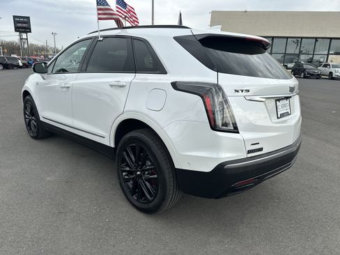 Certified 2023 Cadillac XT5 Sportv w/ Technology Package AWD/4WD image 7
