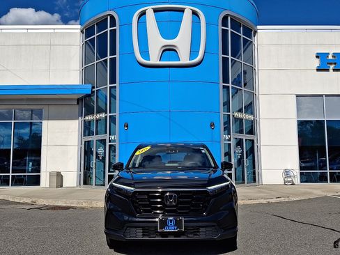 Used 2025 Honda CR-V EX image 2