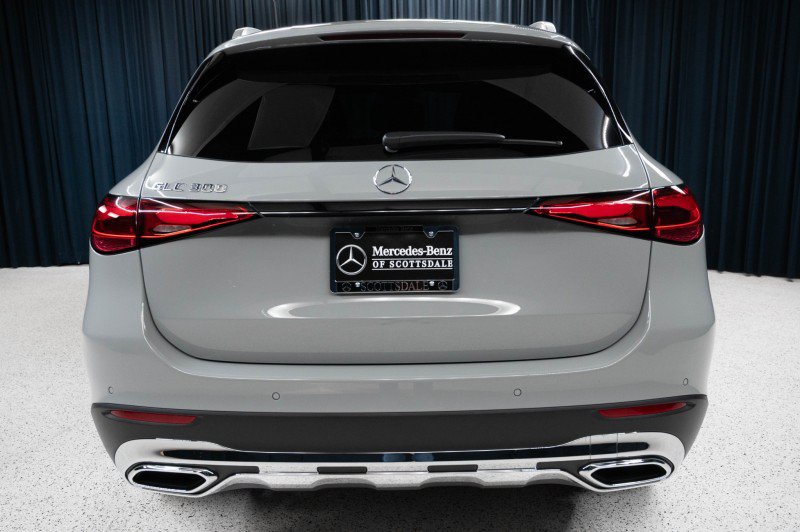 New 2027 Mercedes-Benz GLC 300 image 6