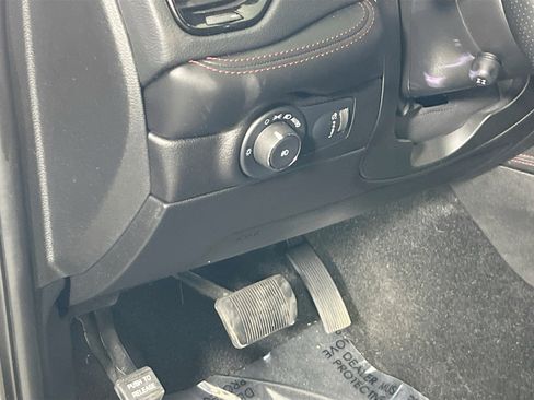 Used 2022 Dodge Durango R/T w/ Blacktop Package image 10