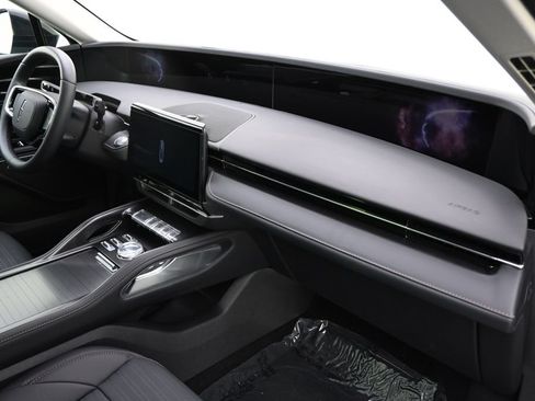 New 2026 Lincoln Nautilus Reserve w/ Jet Appearance Package AWD/4WD image 15