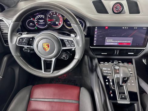 Certified 2021 Porsche Cayenne GTS AWD/4WD image 15