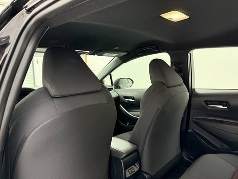 Used 2024 Toyota Corolla SE image 31