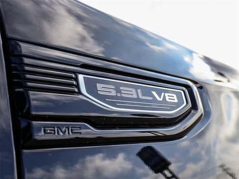 Used 2026 GMC Sierra 1500 Elevation w/ LPO, Elevation Black Package image 15