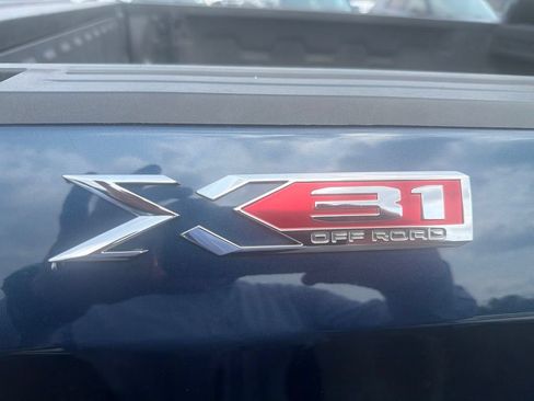 Used 2022 GMC Sierra 1500 SLT w/ SLT Premium Plus Package AWD/4WD image 6